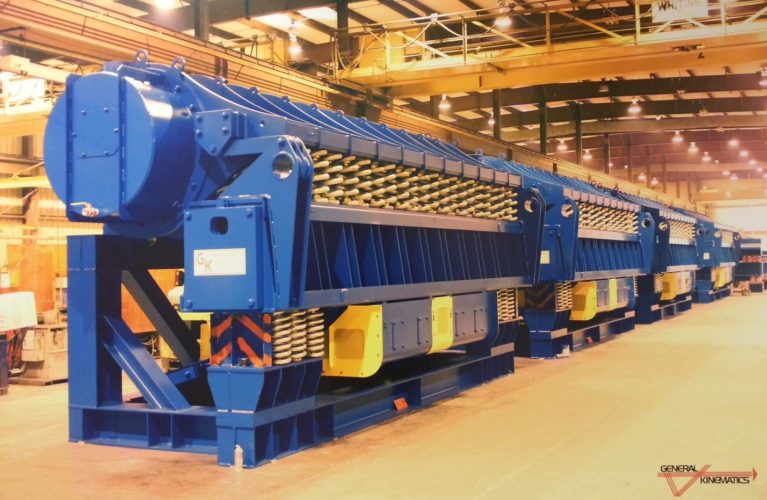 batch processing vs continuous flow processing