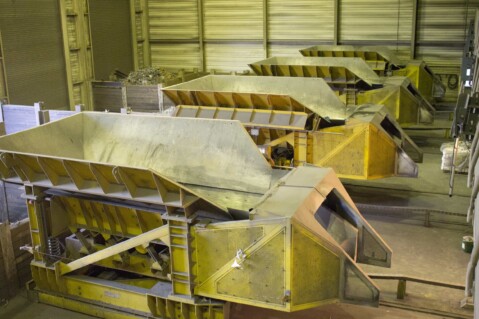 general kinematics vibratory feeders
